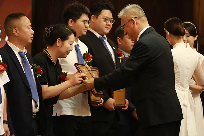 【集团动态】我司受邀出席东莞市谢岗高端装备制造行业协会(第二届理事会)就职典礼 【集团动态】我司受邀出席东莞市谢岗高端装备制造行业协会(第二届理事会)就职典礼